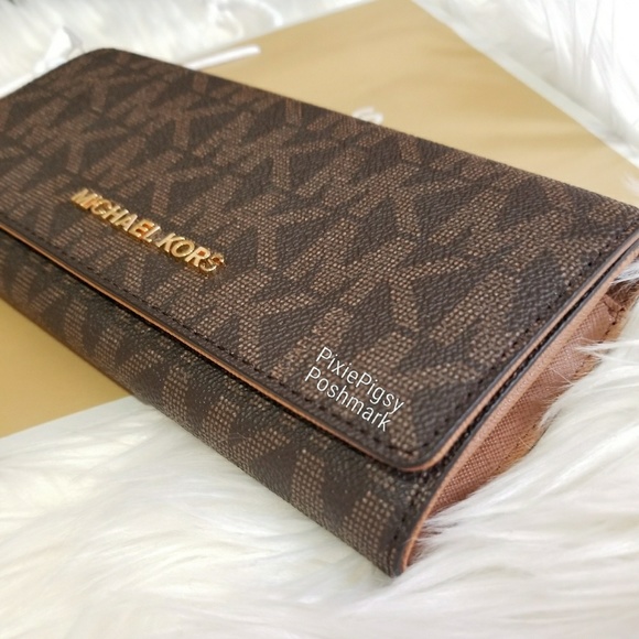 Michael Kors Jet Set Carryall Signature Wallet - Picture 2 of 7